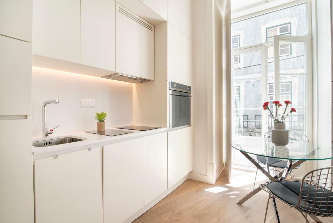 Lisbon Rouge Apartment In The Lisbon Heart ภายนอก รูปภาพ